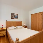 Apartment Limun-2 By Interhome