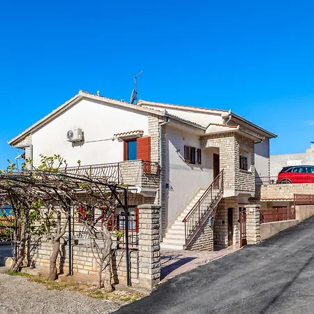 Appartement Limun-2 By Interhome Trogir