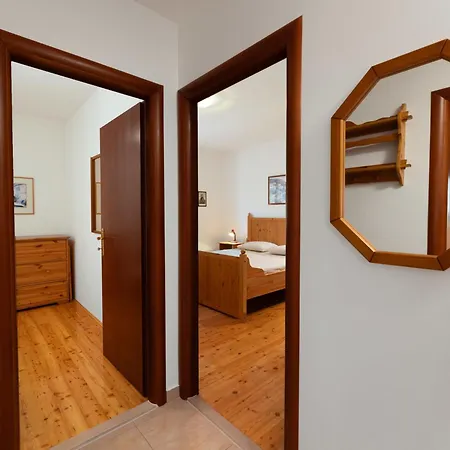 Limun-2 By Interhome Апартаменты Трогир