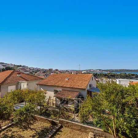 Limun-2 By Interhome *