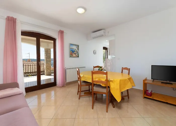 Appartement Limun-2 By Interhome