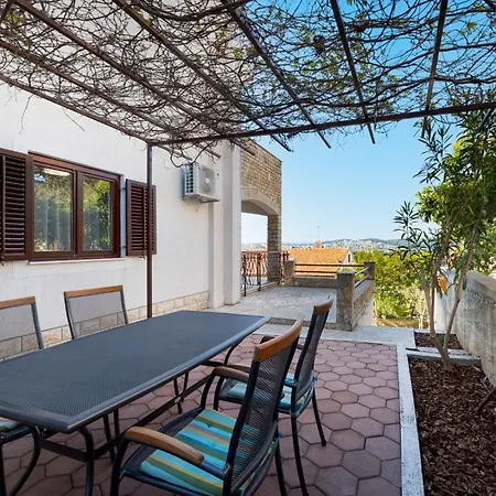 Limun-2 By Interhome