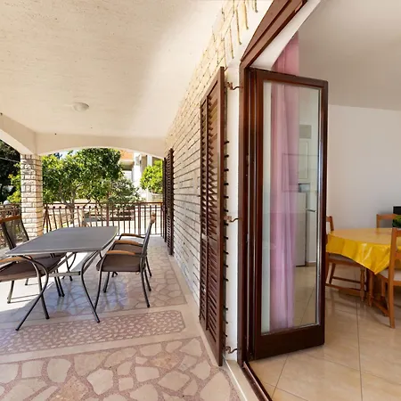 Apartment Limun-2 By Interhome Trogir